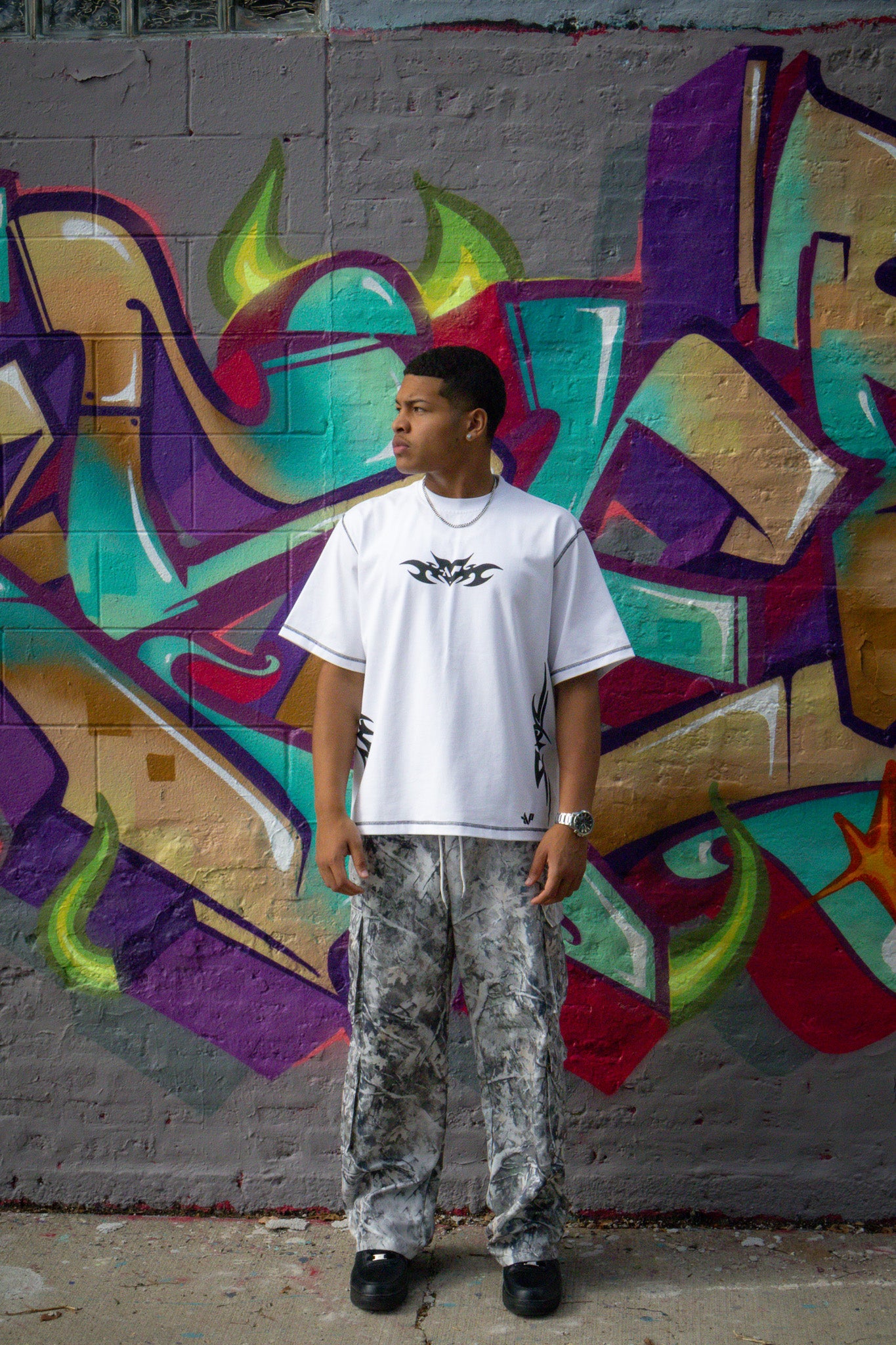WHITE NEON TRIBAL