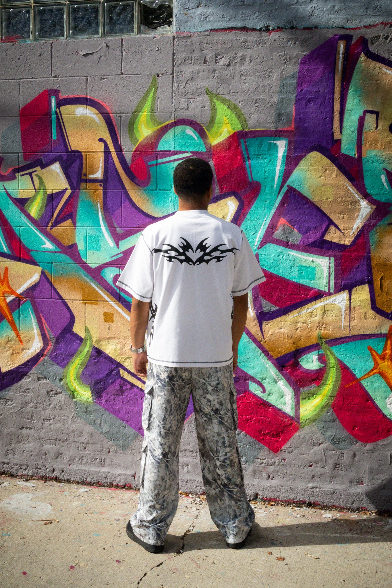 WHITE NEON TRIBAL